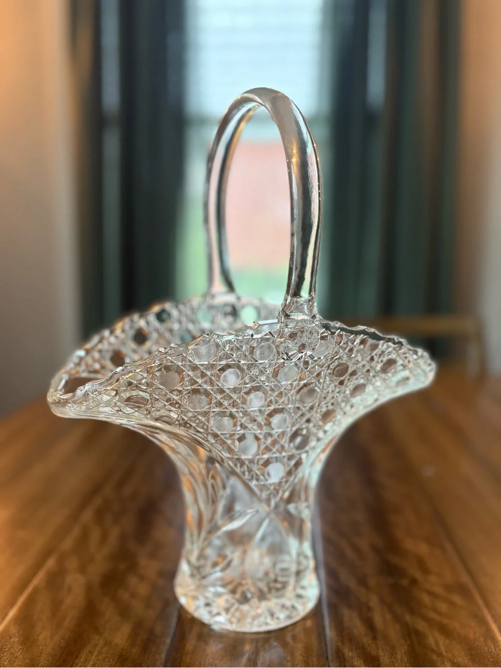 Vintage L.E. Smith crystal flower basket